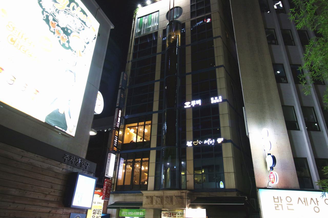 โรงแรมฟิลสเตย์ มย็องดง เซ็นทรัล โซล ภายนอก รูปภาพ